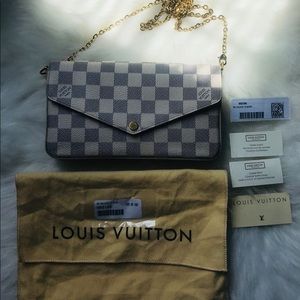 LOUIS VUITTON pochette felicie. Authentic